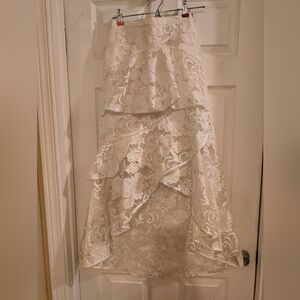 Boston Proper Lace Skirt Elegant Cream Lace Tiered Skirt...XXS
